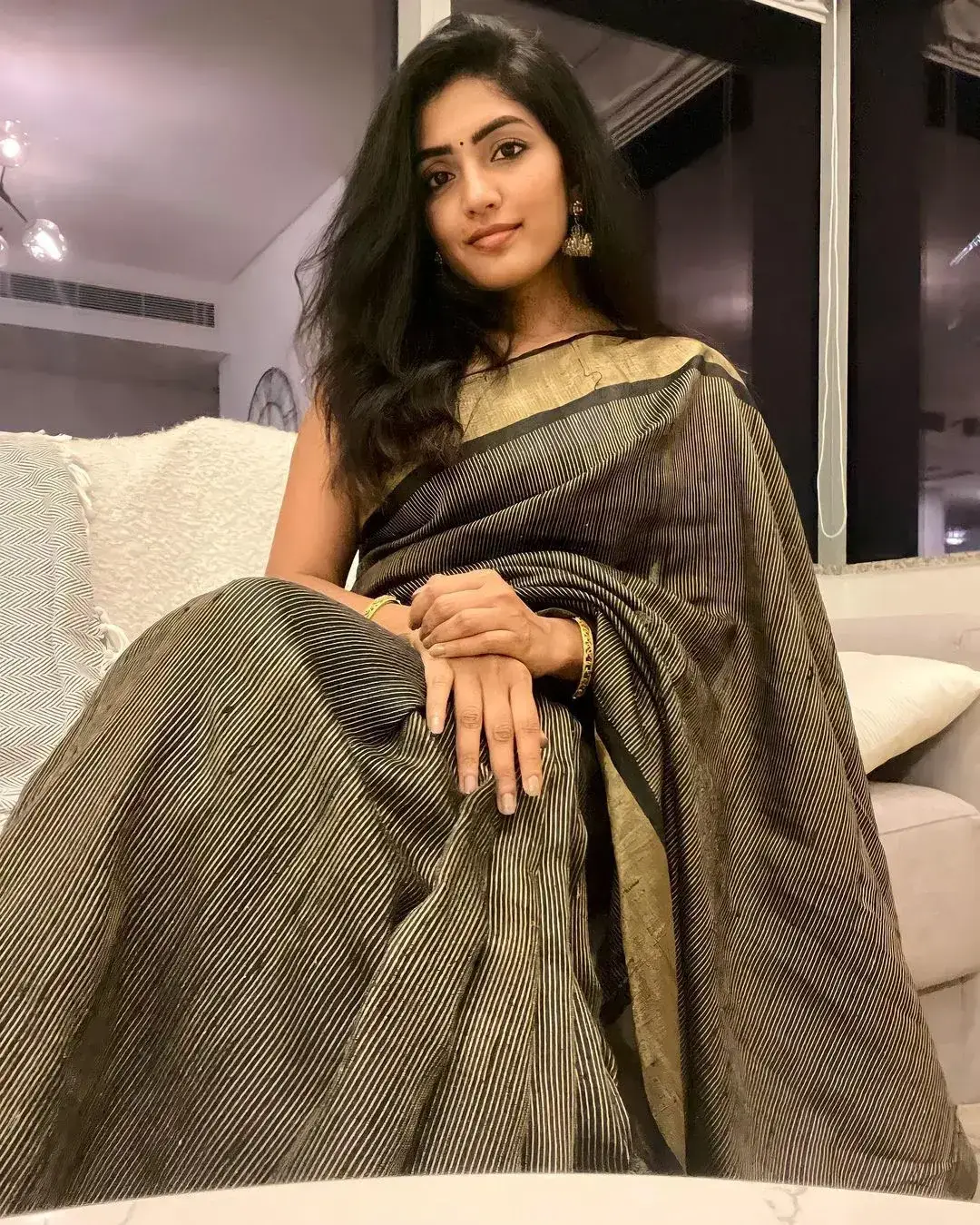 Beautiful Indian Actress Eesha Rebba in Black Saree